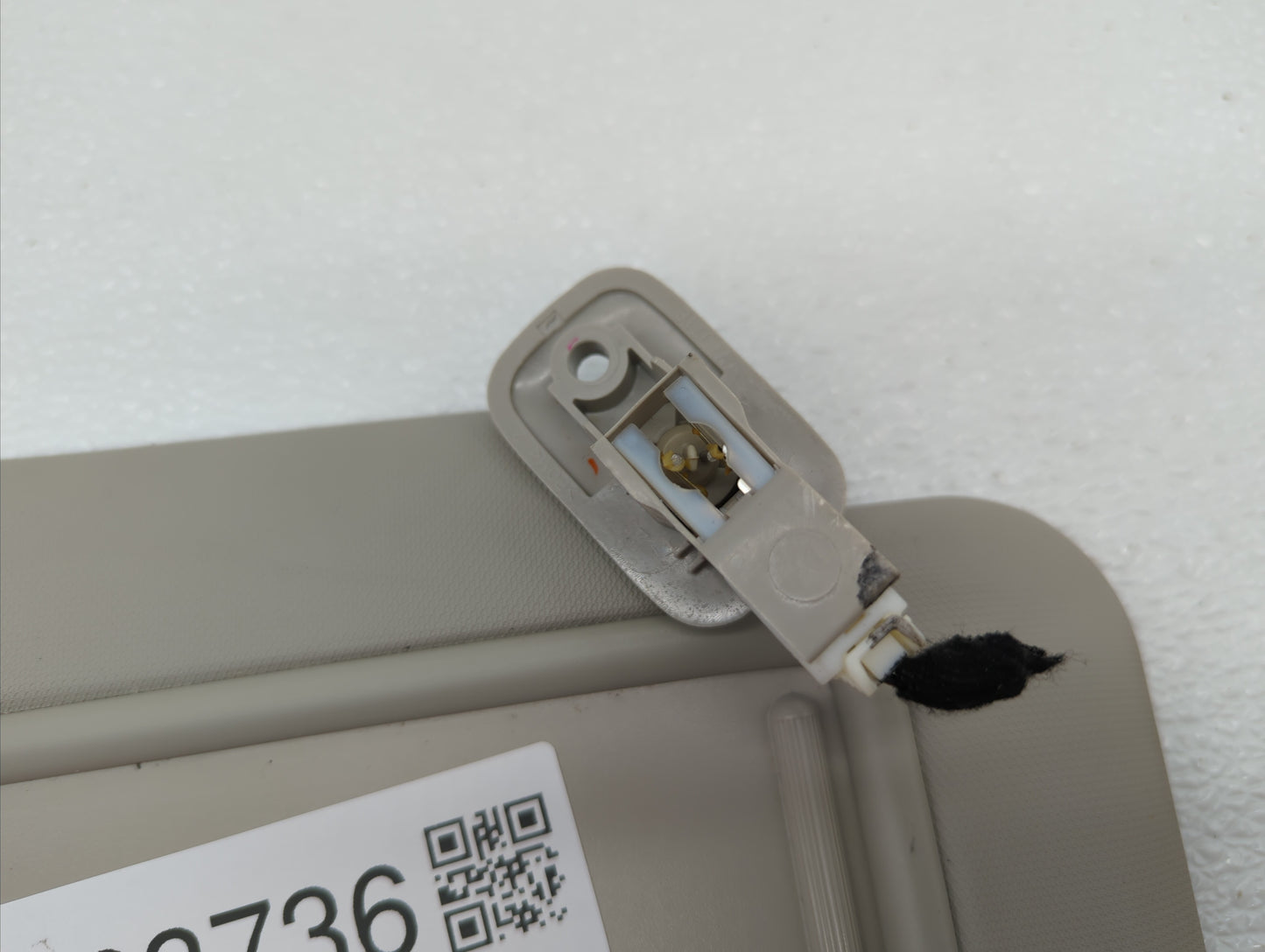 2014 Mazda 6 Sun Visor Shade Replacement Passenger Right Mirror Fits OEM Used Auto Parts - Oemusedautoparts1.com