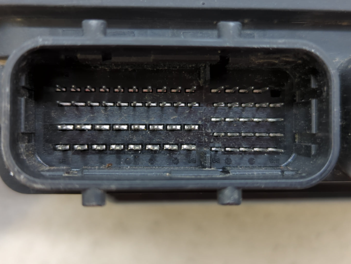 2014 Mazda 6 PCM Engine Control Computer ECU ECM PCU OEM P/N:PY9V 18 881 PZY6 18 881, PYW18 881E, PY9W 18 881 Fits OEM Used 