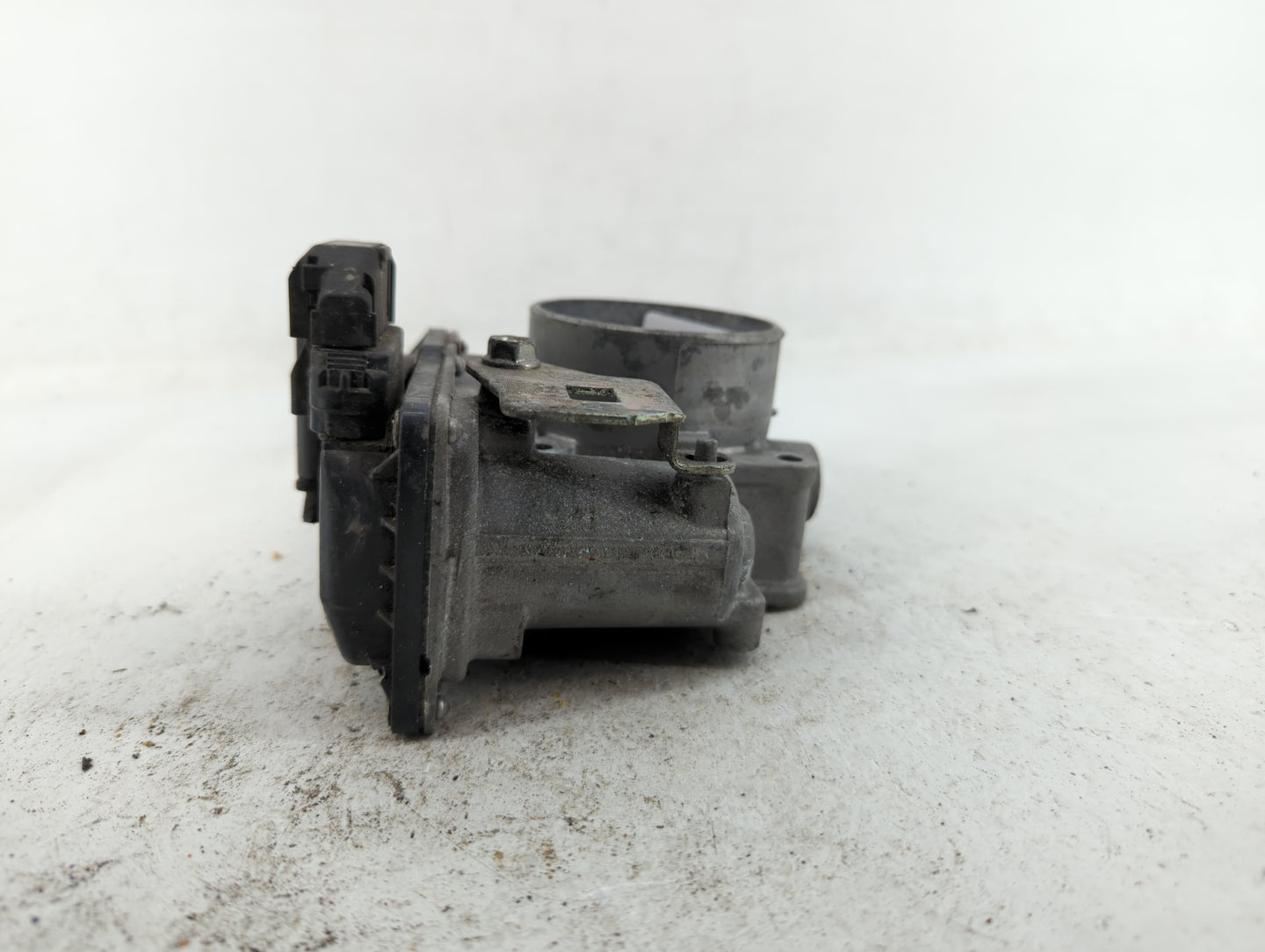 2014-2017 Mazda 6 Throttle Body P/N:PY01 13 640 A Fits Fits 2014 2015 2016 2017 2018 OEM Used Auto Parts - Oemusedautoparts1