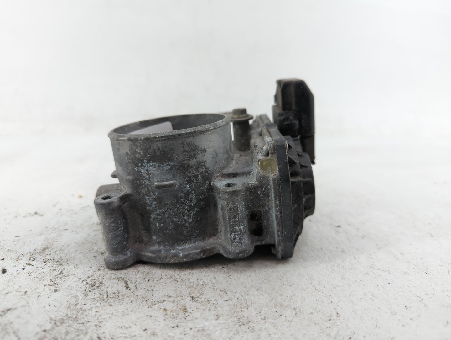 2014-2017 Mazda 6 Throttle Body P/N:PY01 13 640 A Fits Fits 2014 2015 2016 2017 2018 OEM Used Auto Parts - Oemusedautoparts1
