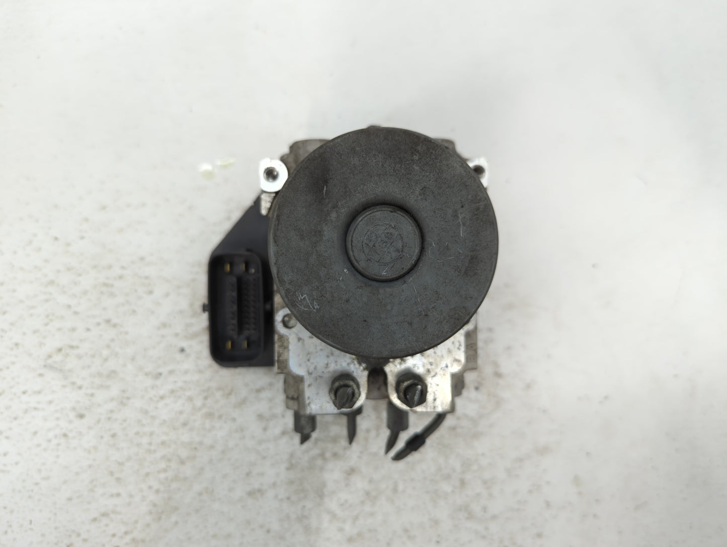 2016 Mazda 6 ABS Pump Control Module Replacement P/N:GMM4-437A0 Fits OEM Used Auto Parts - Oemusedautoparts1.com