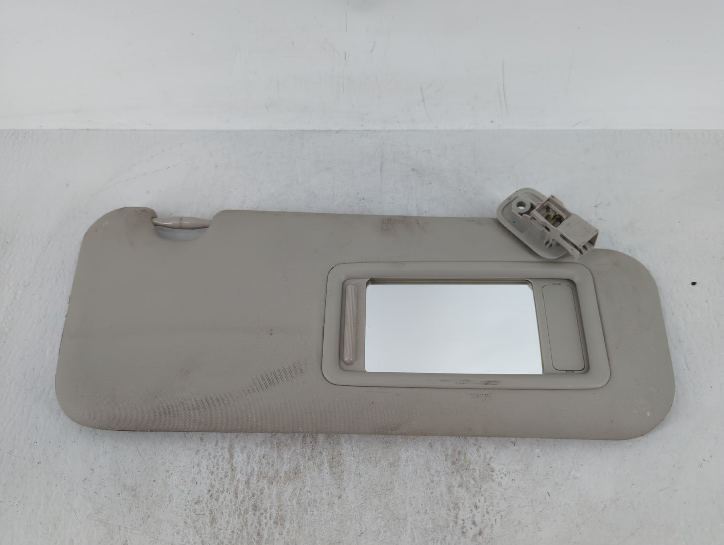 2014-2017 Mazda 6 Sun Visor Shade Replacement Passenger Right Mirror Fits Fits 2014 2015 2016 2017 OEM Used Auto Parts - Oem