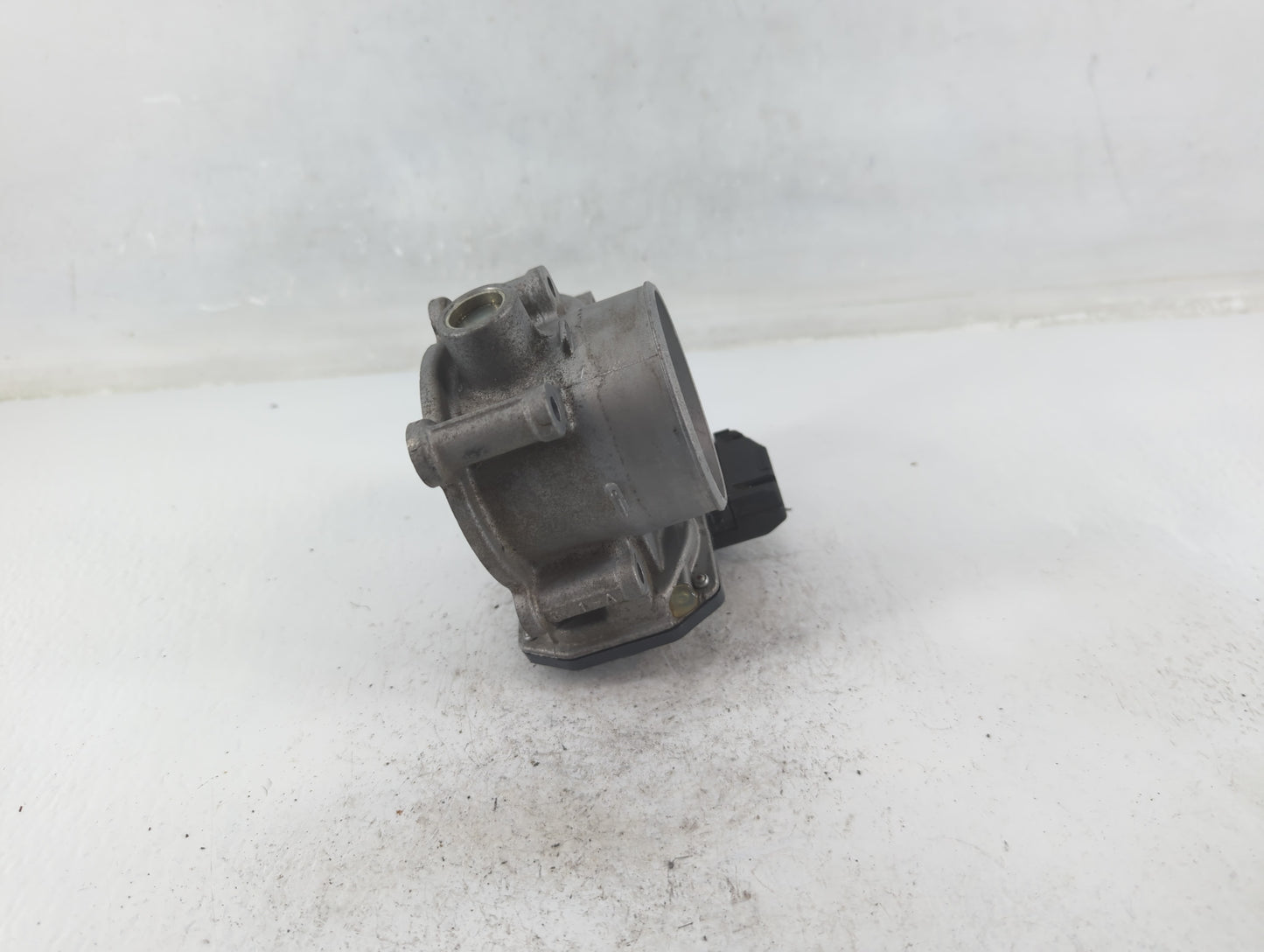 2014-2017 Mazda 6 Throttle Body P/N:1831 C1272 8S06 01 13 640 A Fits Fits 2014 2015 2016 2017 2018 OEM Used Auto Parts - Oem