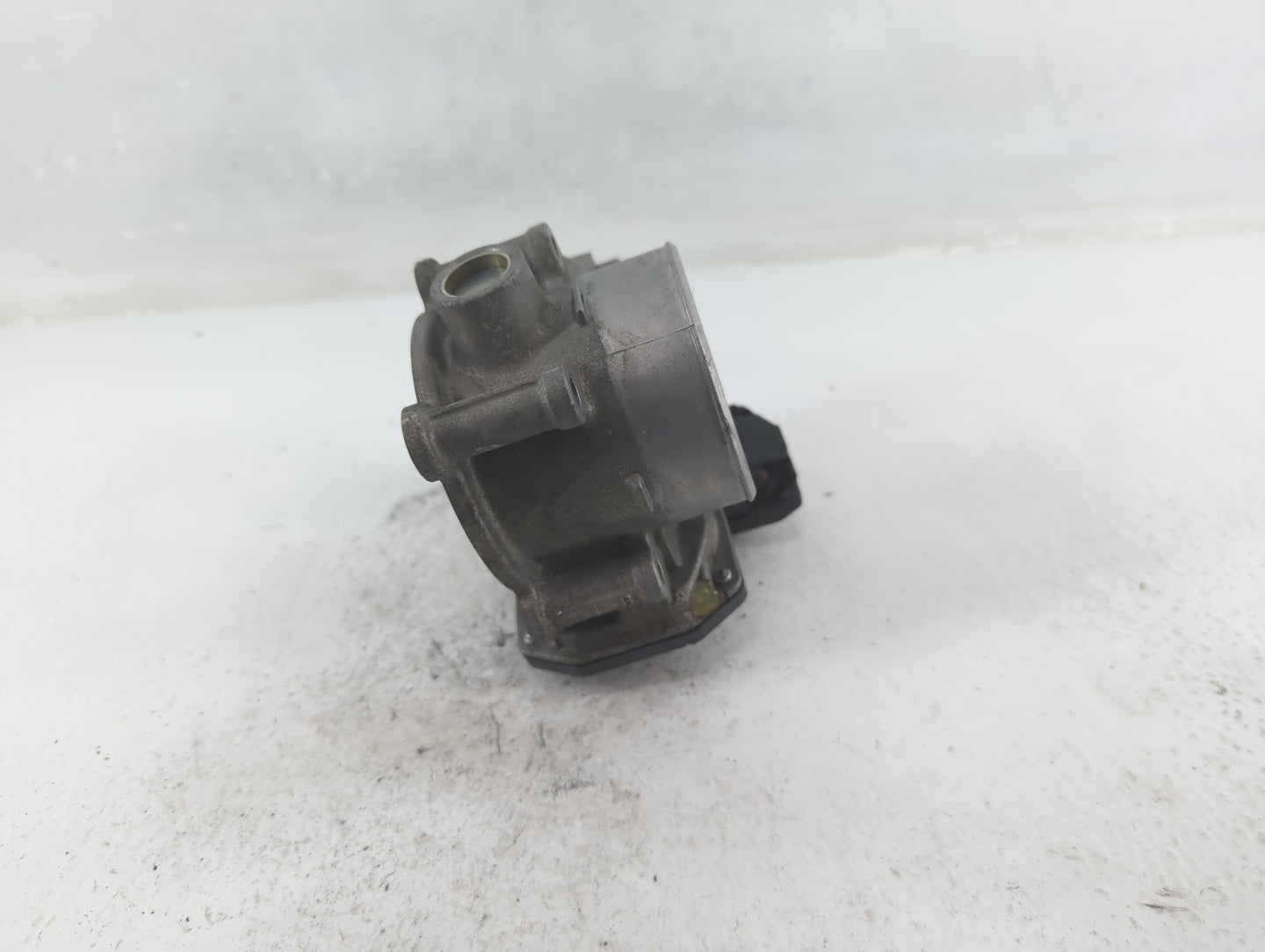 2014-2017 Mazda 6 Throttle Body P/N:1831 C1272 8S06 01 13 640 A Fits Fits 2014 2015 2016 2017 2018 OEM Used Auto Parts - Oem
