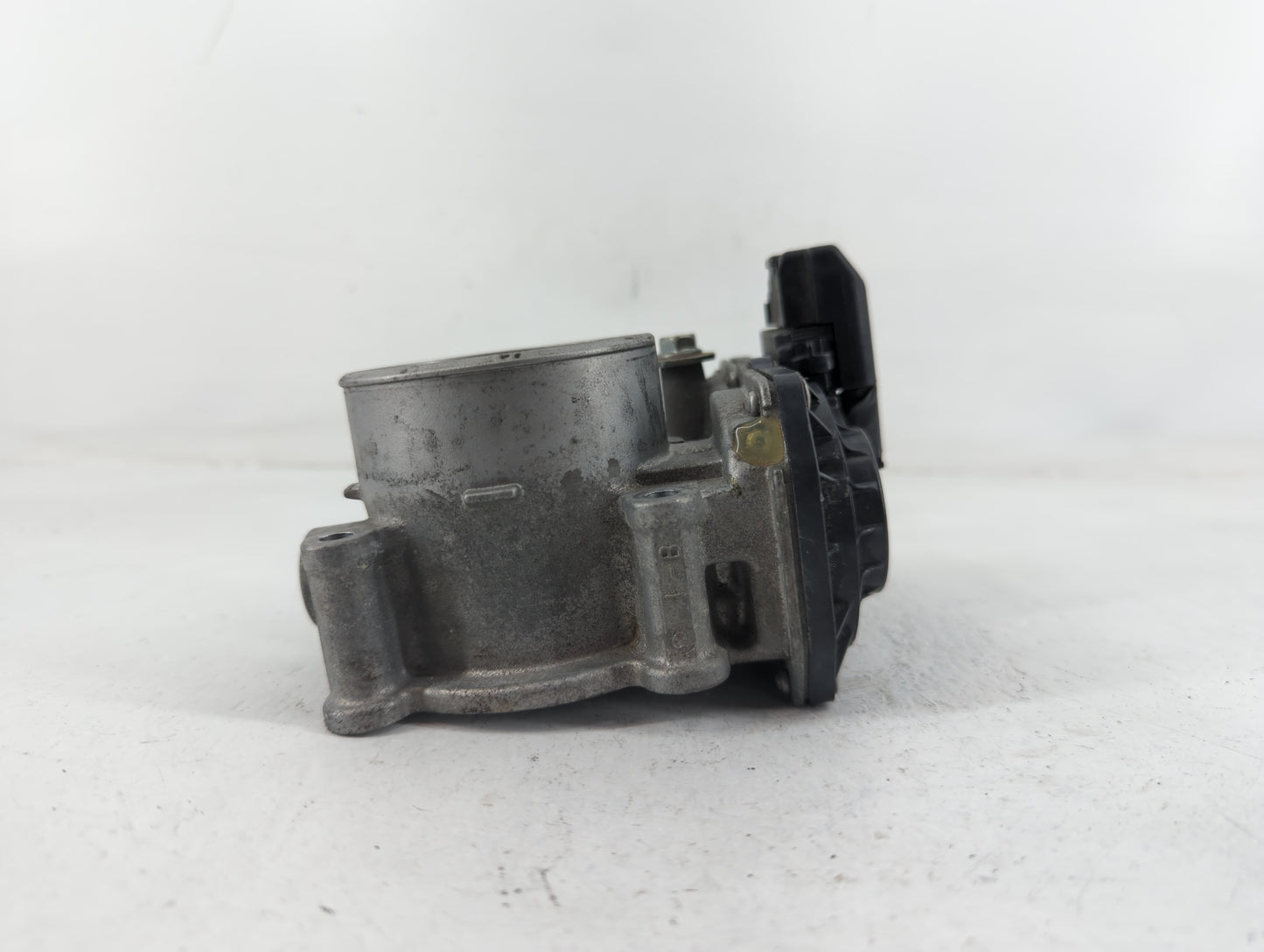 2014-2017 Mazda 6 Throttle Body P/N:PY01 13 640 A C0711 12Q04 Fits Fits 2014 2015 2016 2017 2018 OEM Used Auto Parts - Oemus