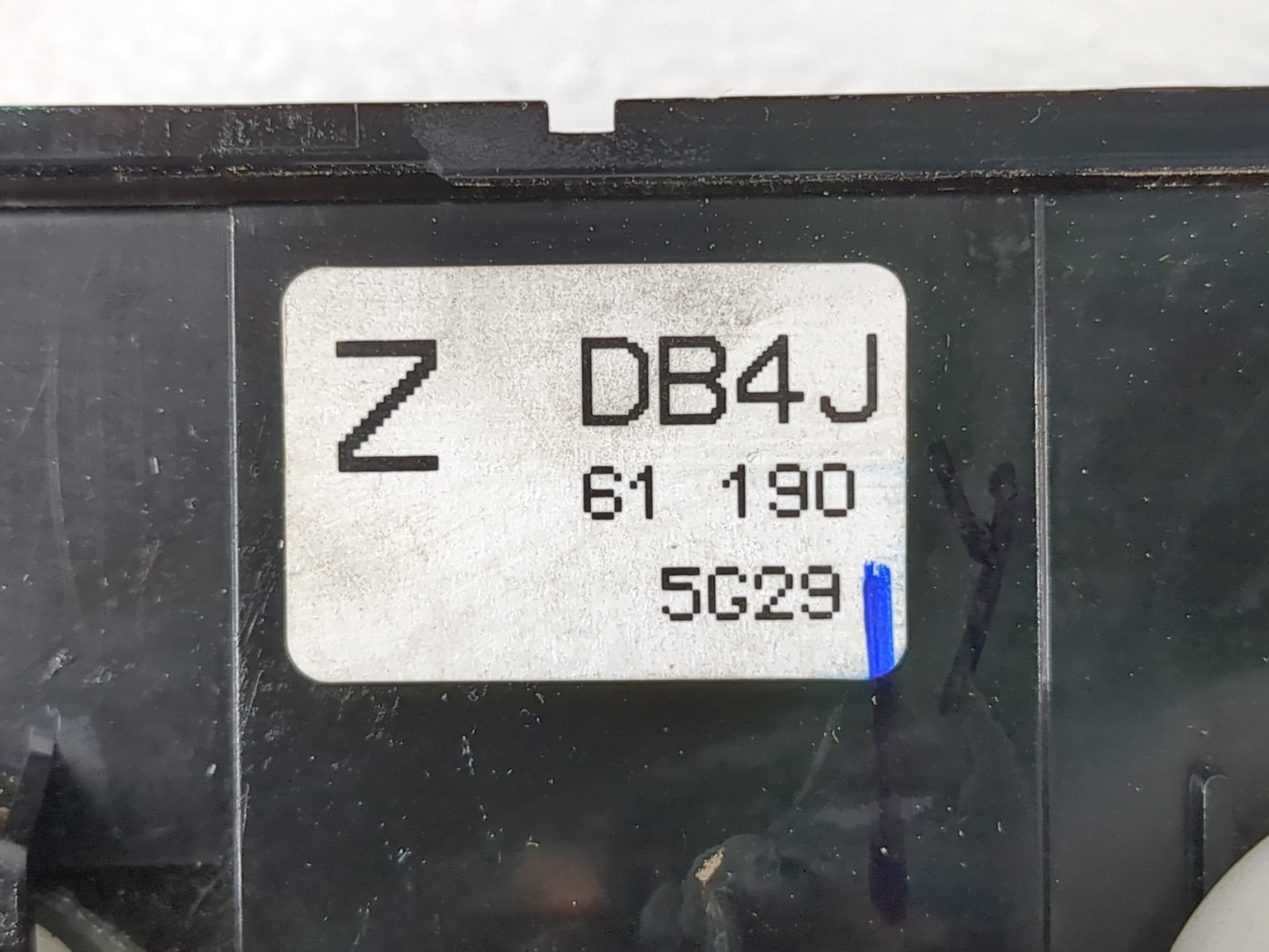 2016 Mazda Cx-3 Climate Control Module Temperature AC/Heater Replacement Fits OEM Used Auto Parts - Oemusedautoparts1.com