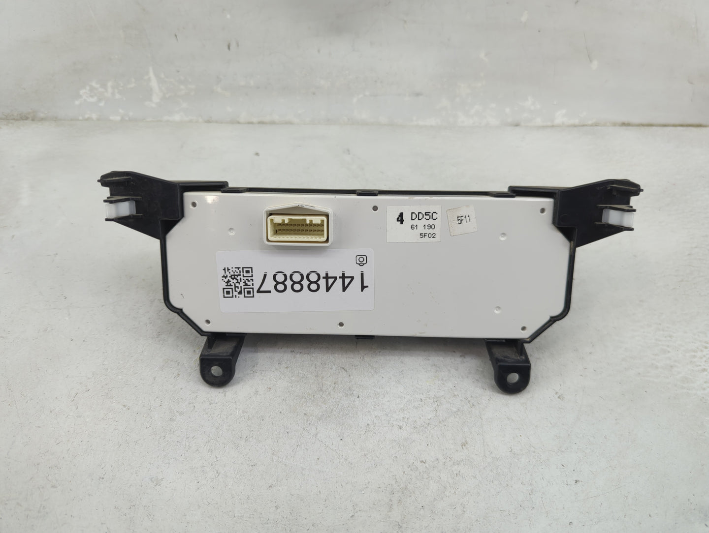 2016 Mazda Cx-3 Climate Control Module Temperature AC/Heater Replacement P/N:DD5C61190 DD5C 61 190 Fits OEM Used Auto Parts 