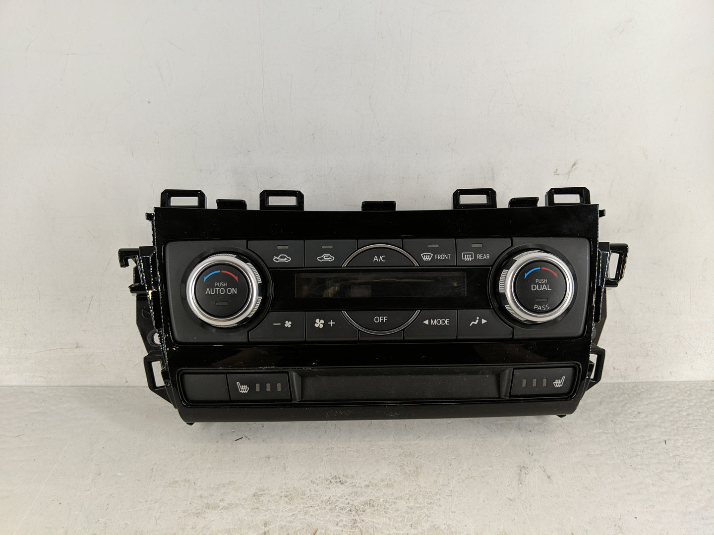 2016 Mazda Cx-5 Climate Control Module Temperature AC/Heater Replacement P/N:KA0R 61 190A Fits OEM Used Auto Parts - Oemused