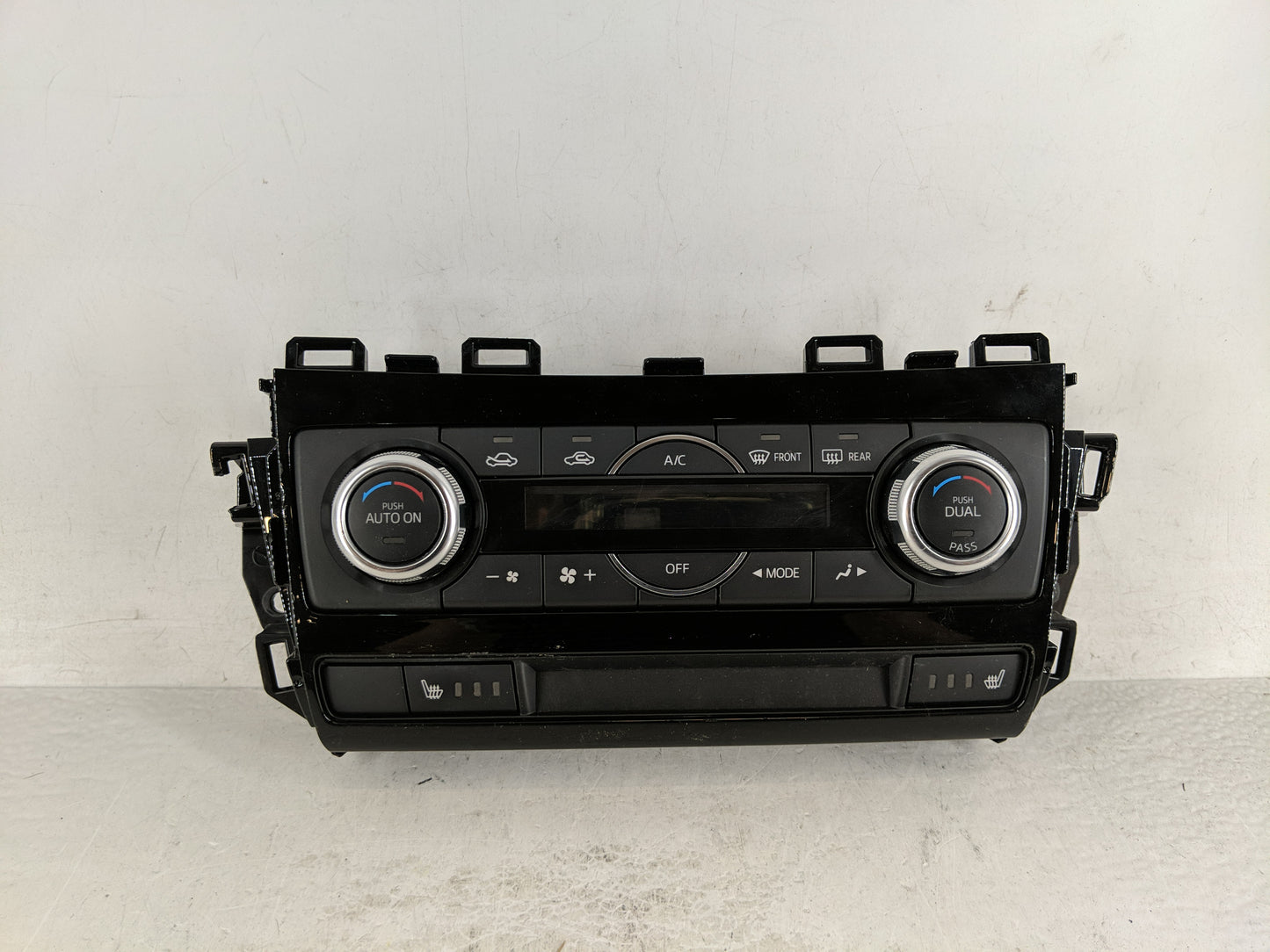 2016 Mazda Cx-5 Climate Control Module Temperature AC/Heater Replacement P/N:KA0R 61 190A Fits OEM Used Auto Parts - Oemused