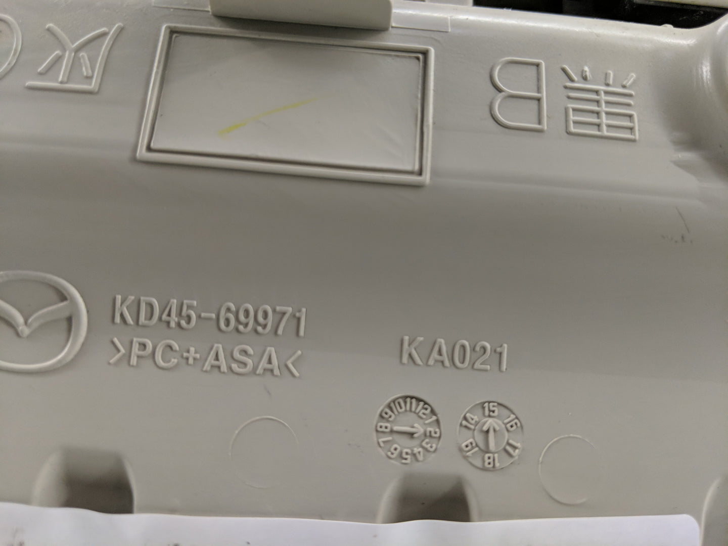 2016 Mazda Cx-5 Overhead Roof Console - Oemusedautoparts1.com
