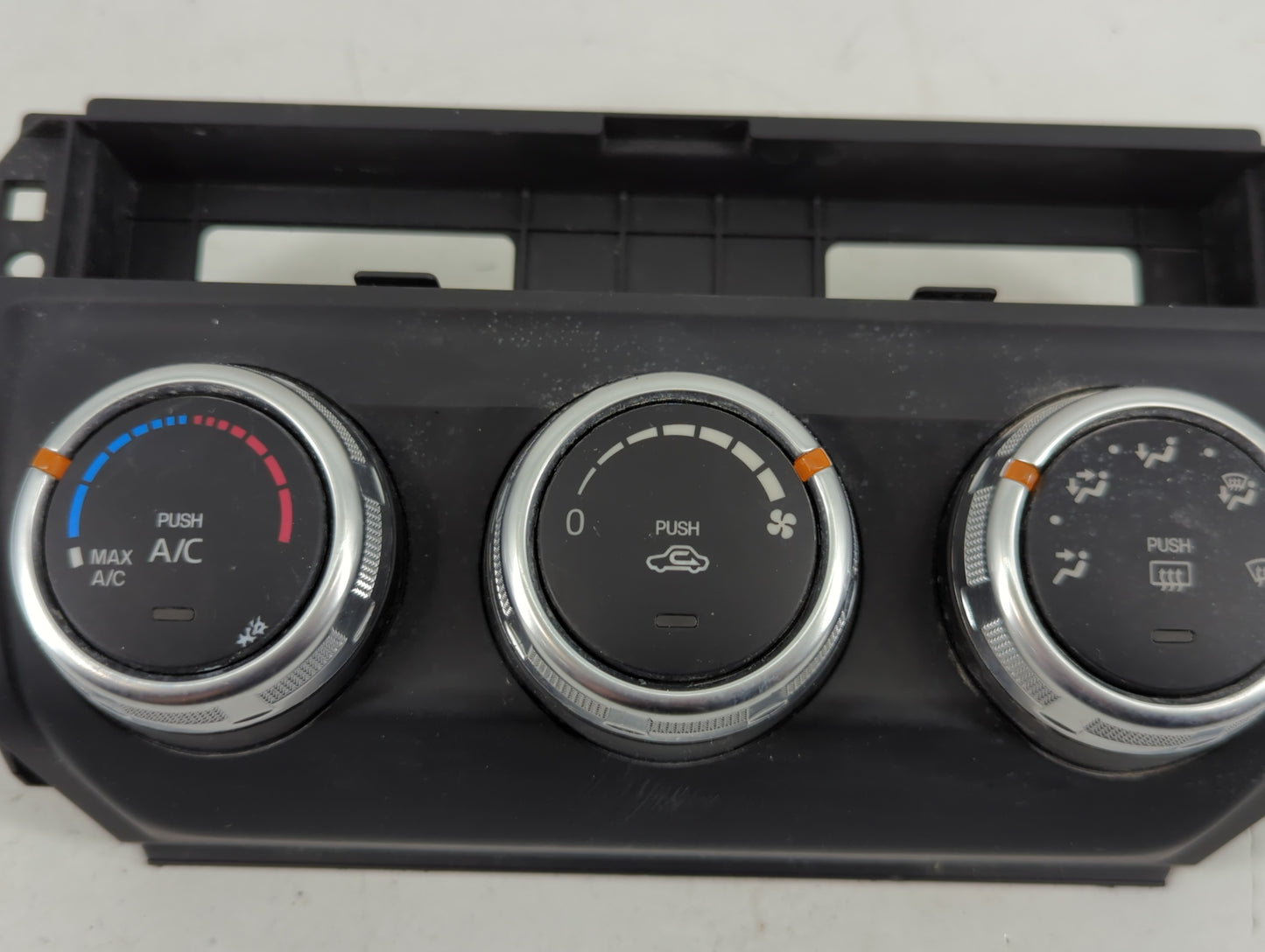 2016 Mazda Cx-5 Climate Control Module Temperature AC/Heater Replacement P/N:61 190A 5B22 Fits OEM Used Auto Parts - Oemused