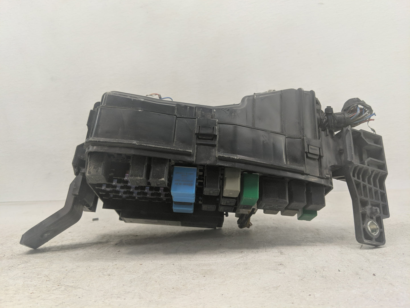 2016 Mazda Cx-5 Fusebox Fuse Box Panel Relay Module P/N:G46C-675X0 Fits OEM Used Auto Parts - Oemusedautoparts1.com