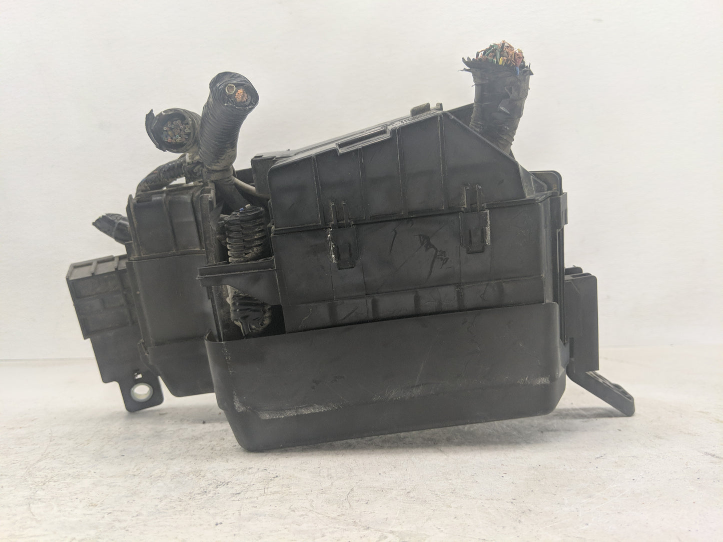 2013-2022 Mazda Cx-5 Fusebox Fuse Box Panel Relay Module P/N:G46C-675X0 A Fits OEM Used Auto Parts - Oemusedautoparts1.com