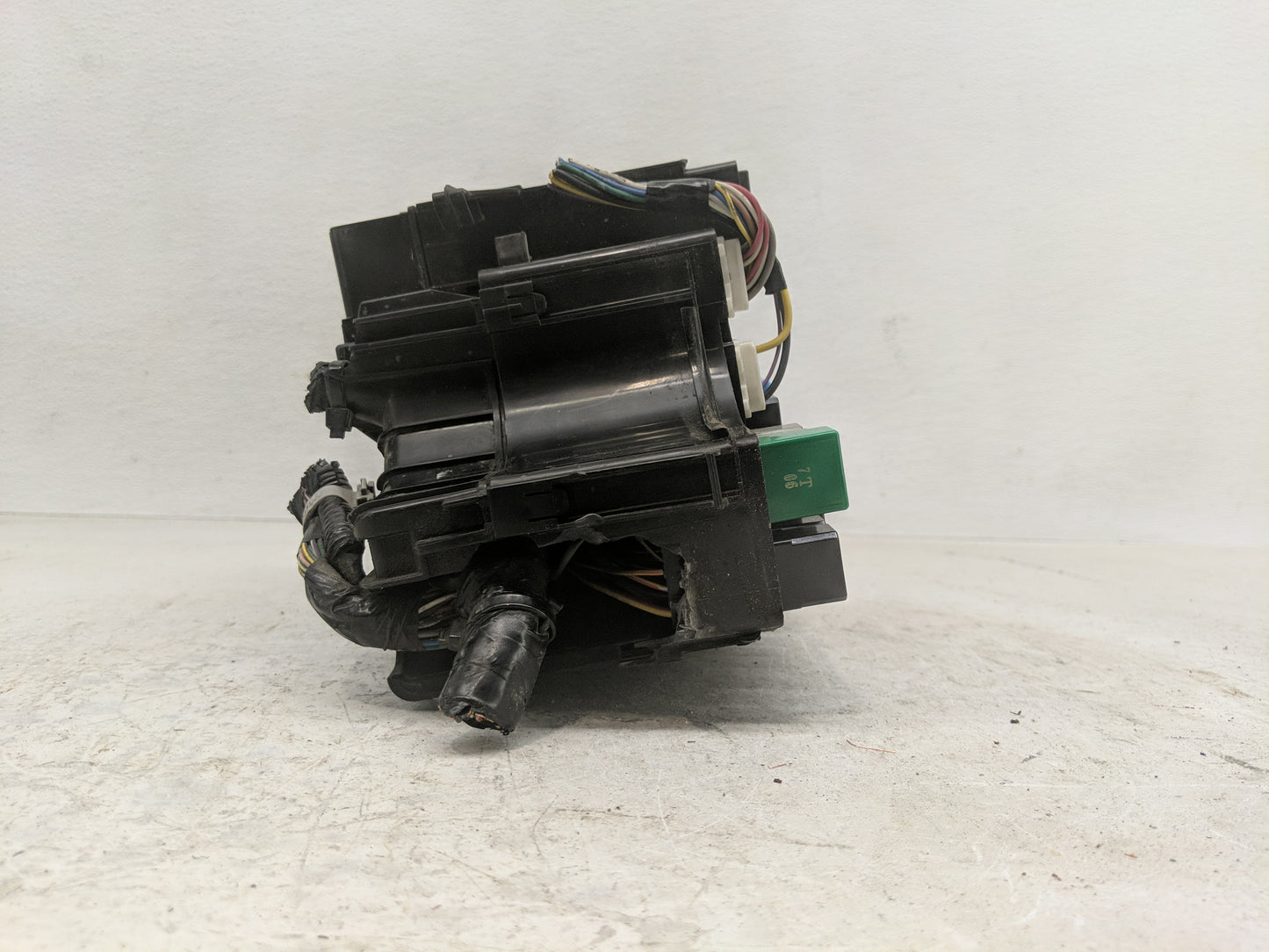 2013-2022 Mazda Cx-5 Fusebox Fuse Box Panel Relay Module P/N:G46C-675X0 A Fits OEM Used Auto Parts - Oemusedautoparts1.com