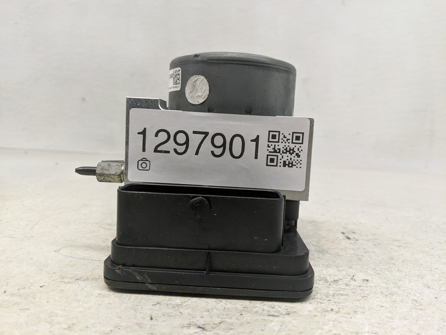 2016 Mazda Cx-5 ABS Pump Control Module Replacement P/N:KA0G 43 7A0 Fits OEM Used Auto Parts - Oemusedautoparts1.com