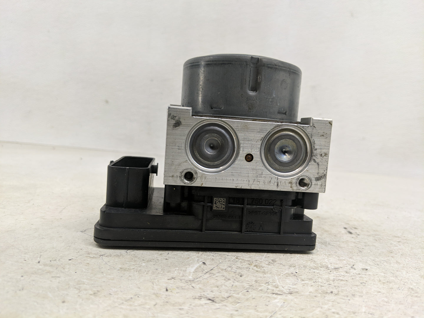 2016 Mazda Cx-5 ABS Pump Control Module Replacement P/N:KA0G 43 7A0 Fits OEM Used Auto Parts - Oemusedautoparts1.com