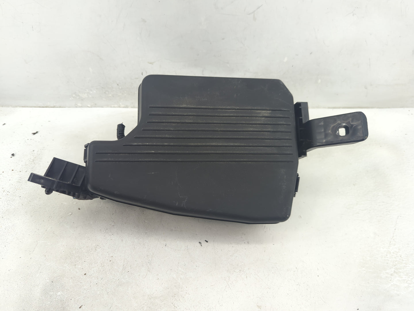 2013-2022 Mazda Cx-5 Fusebox Fuse Box Panel Relay Module P/N:TK4866760 Fits Fits 2013 2014 2015 2016 2017 2018 2019 2020 202