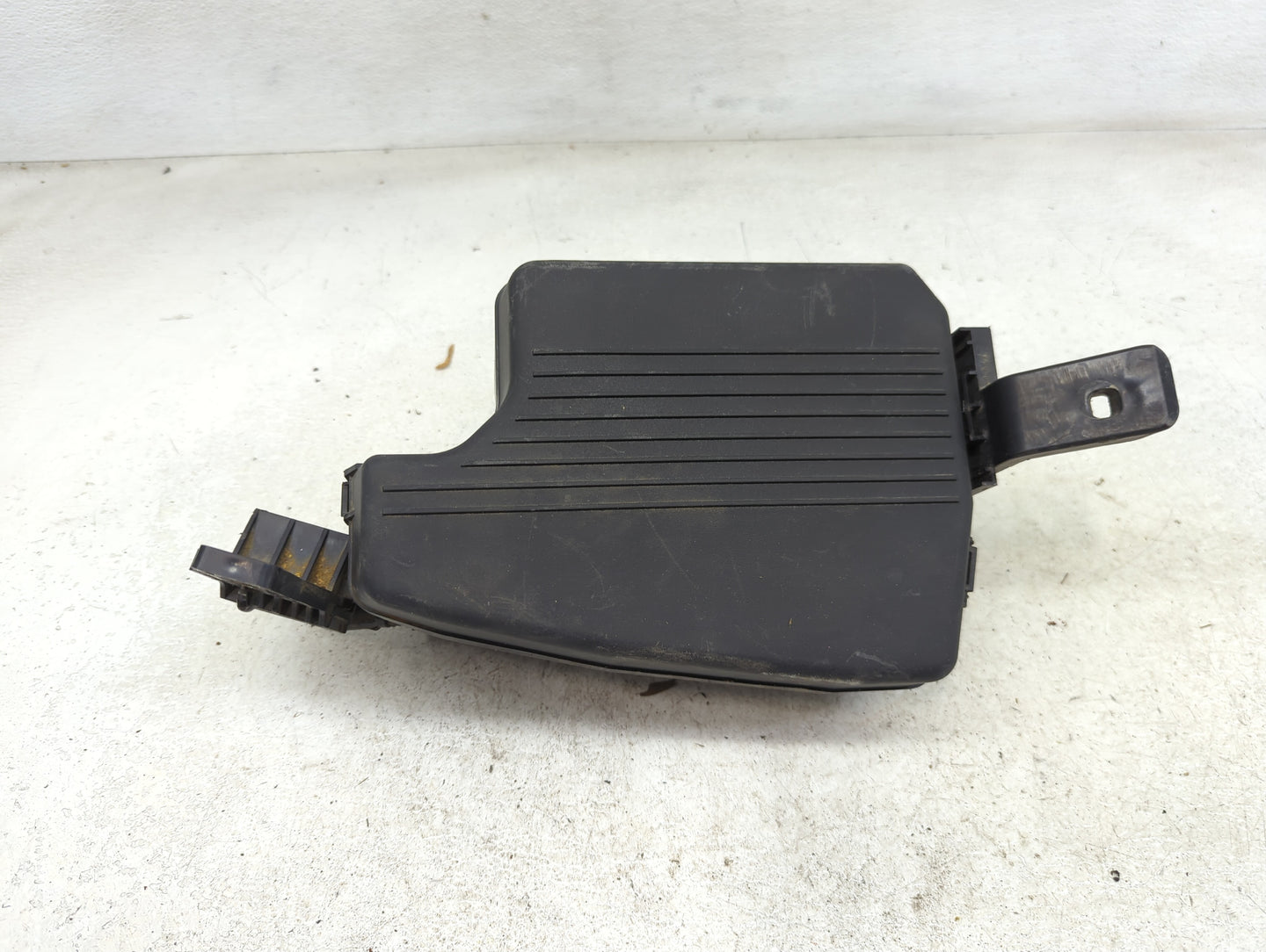 2013-2022 Mazda Cx-5 Fusebox Fuse Box Panel Relay Module P/N:KD4566760K7005 Fits OEM Used Auto Parts - Oemusedautoparts1.com
