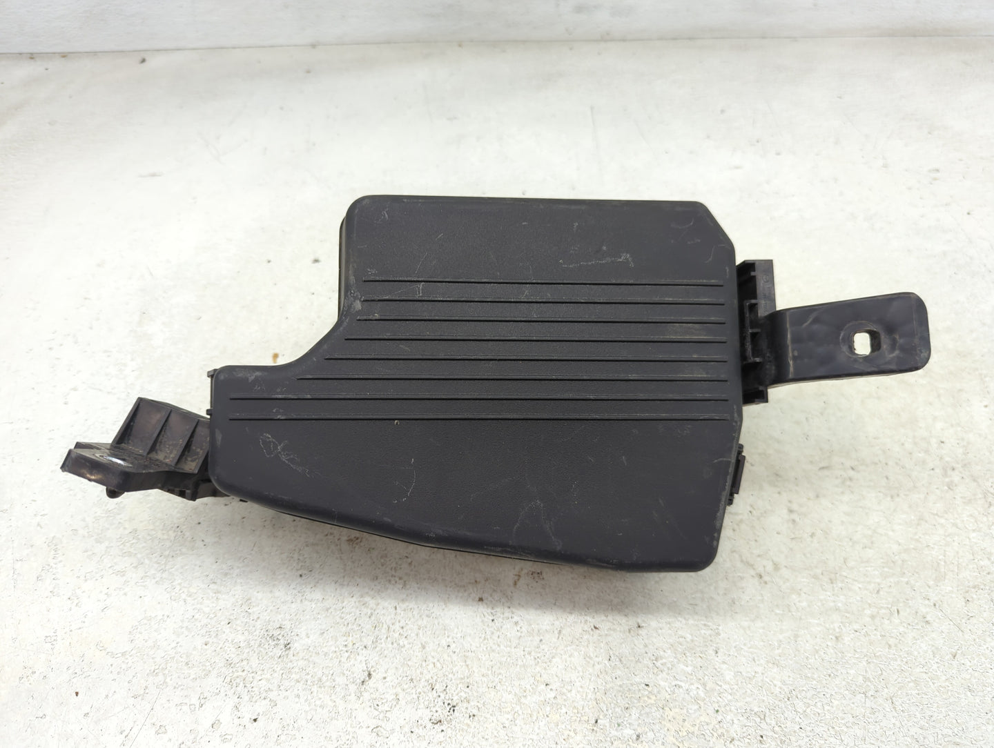 2013-2022 Mazda Cx-5 Fusebox Fuse Box Panel Relay Module P/N:G46C-675X0 Fits OEM Used Auto Parts - Oemusedautoparts1.com