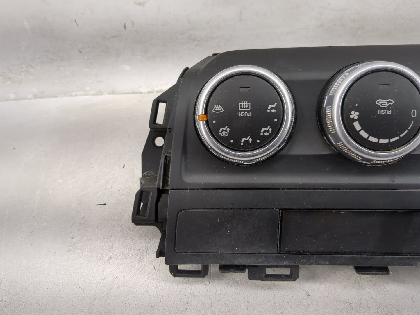 2016 Mazda Cx-5 Climate Control Module Temperature AC/Heater Replacement P/N:KA0G 61 190A Fits OEM Used Auto Parts - Oemused