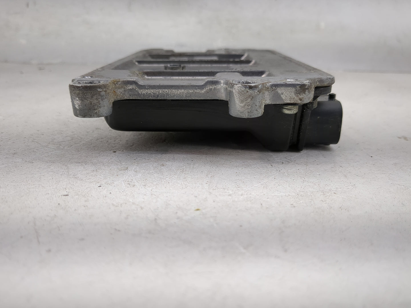 2016 Mazda Cx-5 PCM Engine Control Computer ECU ECM PCU OEM P/N:PY9W18881A PYAS188K2C, 2798002791 Fits Fits 2017 2018 OEM Us