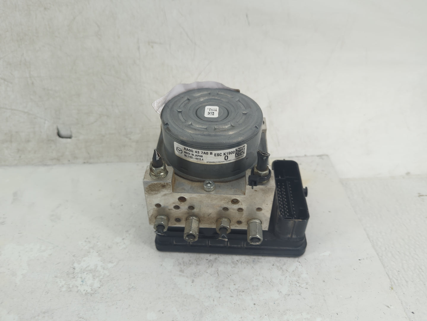 2016 Mazda Cx-5 ABS Pump Control Module Replacement Fits OEM Used Auto Parts - Oemusedautoparts1.com