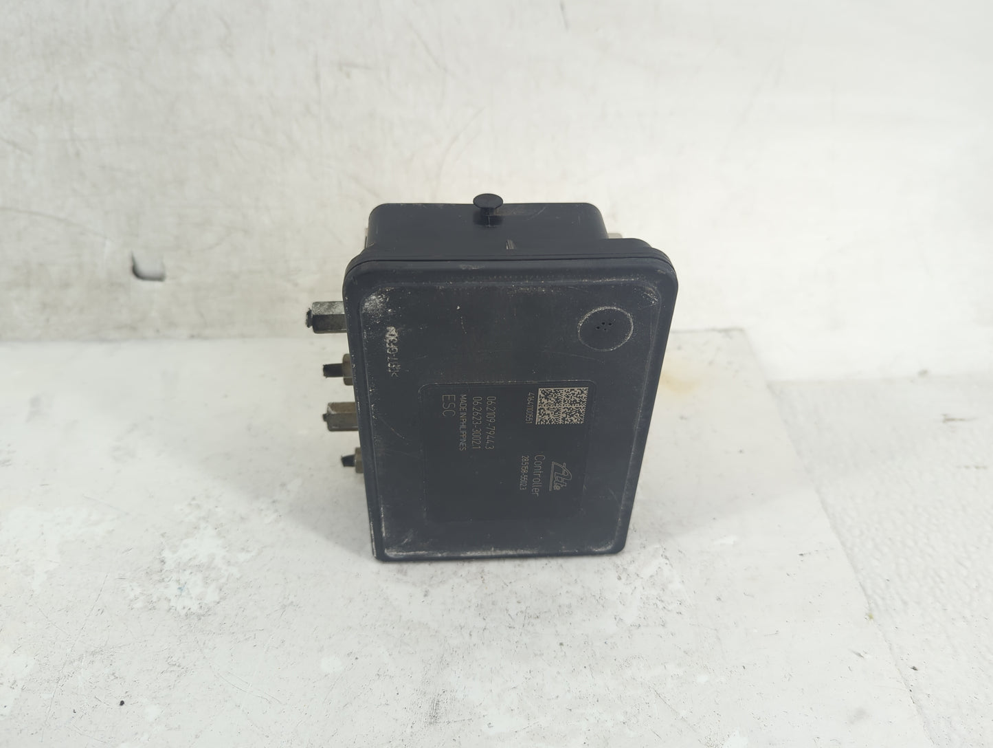 2016 Mazda Cx-5 ABS Pump Control Module Replacement Fits OEM Used Auto Parts - Oemusedautoparts1.com