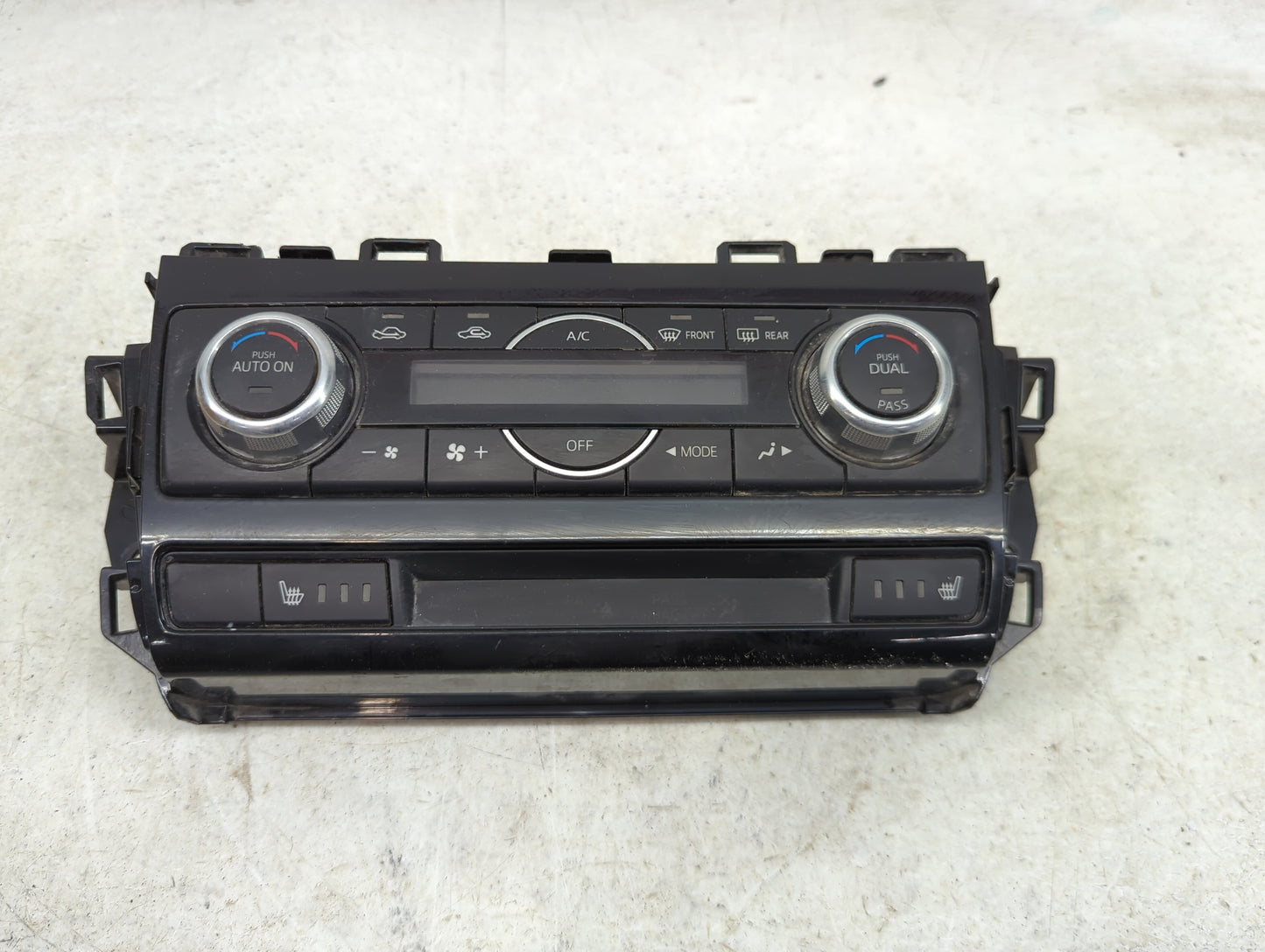 2016 Mazda Cx-5 Climate Control Module Temperature AC/Heater Replacement P/N:KAOR 61 190D 6E20 Fits OEM Used Auto Parts - Oe