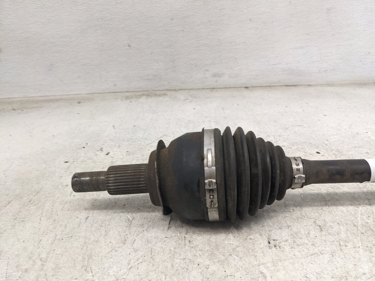 2014-2016 Mazda Cx-5 Axle Shaft Front Driver Cv C/v - Oemusedautoparts1.com