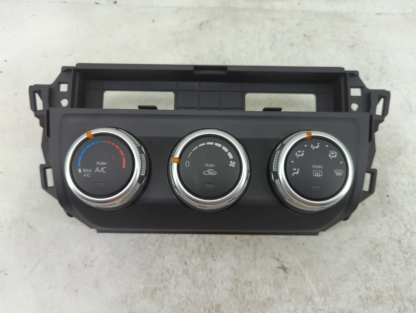 2016 Mazda Cx-5 Climate Control Module Temperature AC/Heater Replacement P/N:K40G 61 190A 6128, 6K04 Fits OEM Used Auto Part