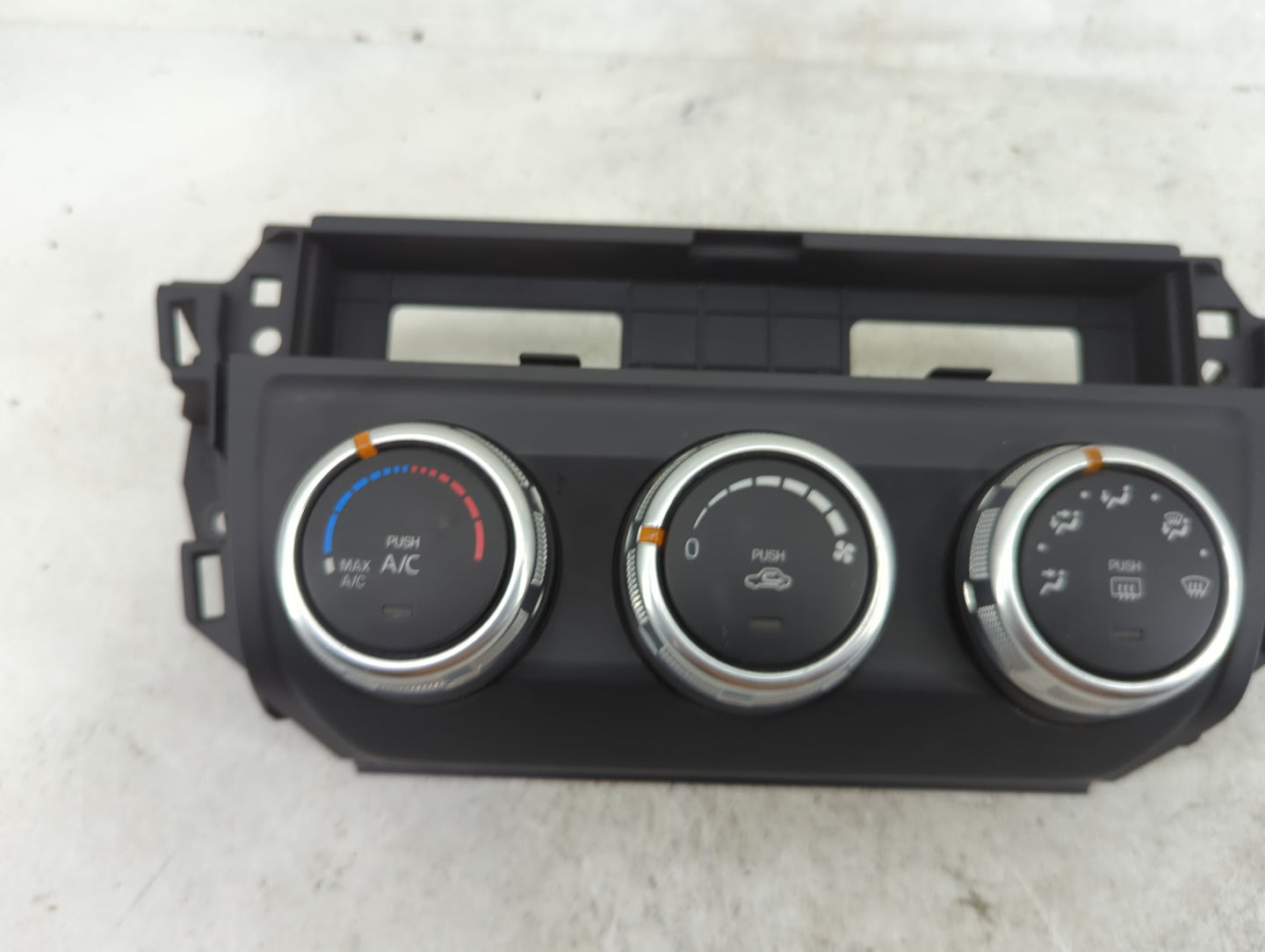 2016 Mazda Cx-5 Climate Control Module Temperature AC/Heater Replacement P/N:K40G 61 190A 6128, 6K04 Fits OEM Used Auto Part