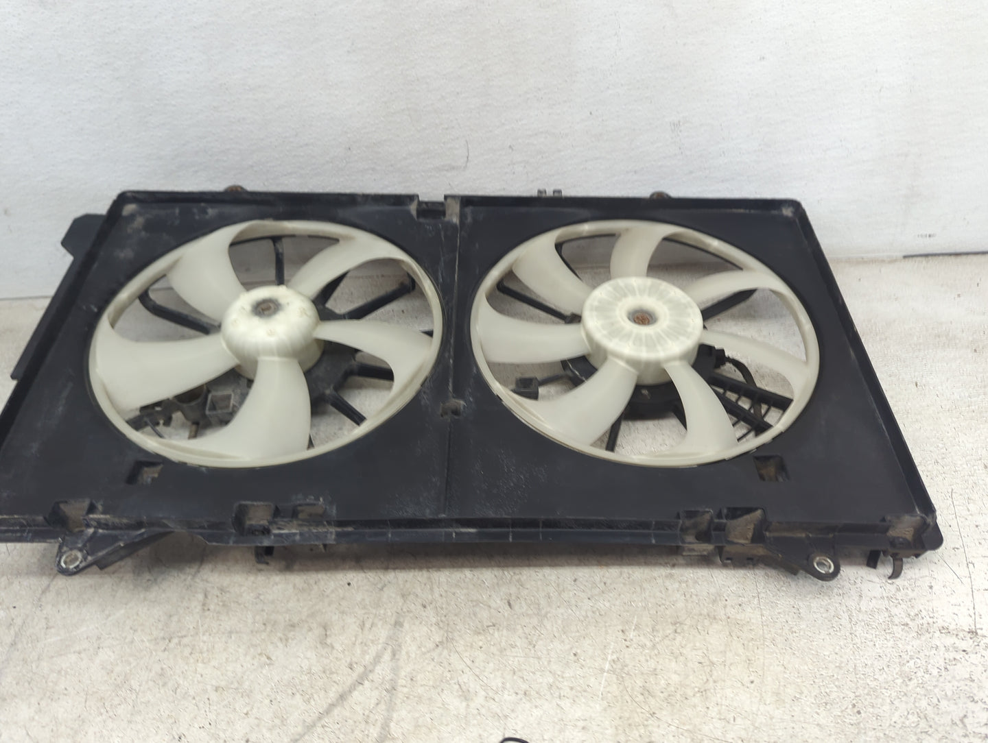 2016 Mazda Cx-5 Electric Radiator Cooling Fan Motor Assembly Fits OEM Used Auto Parts - Oemusedautoparts1.com