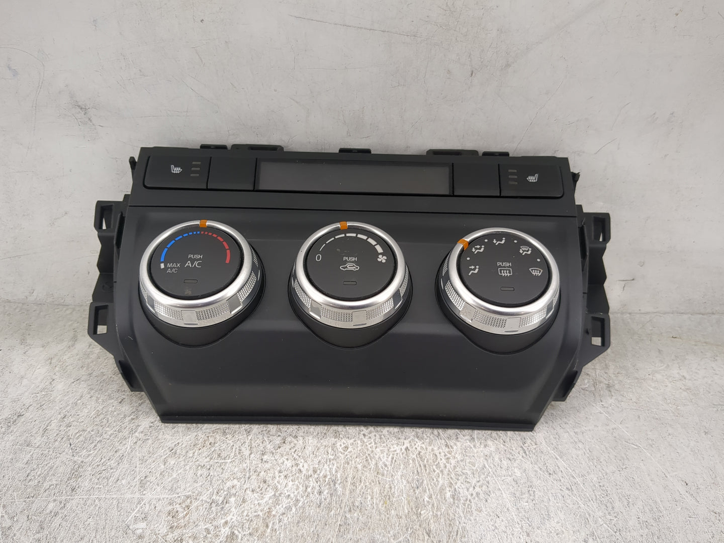 2016 Mazda Cx-5 Climate Control Module Temperature AC/Heater Replacement P/N:KA0G 61 190A 6E27, 6F28 Fits OEM Used Auto Part