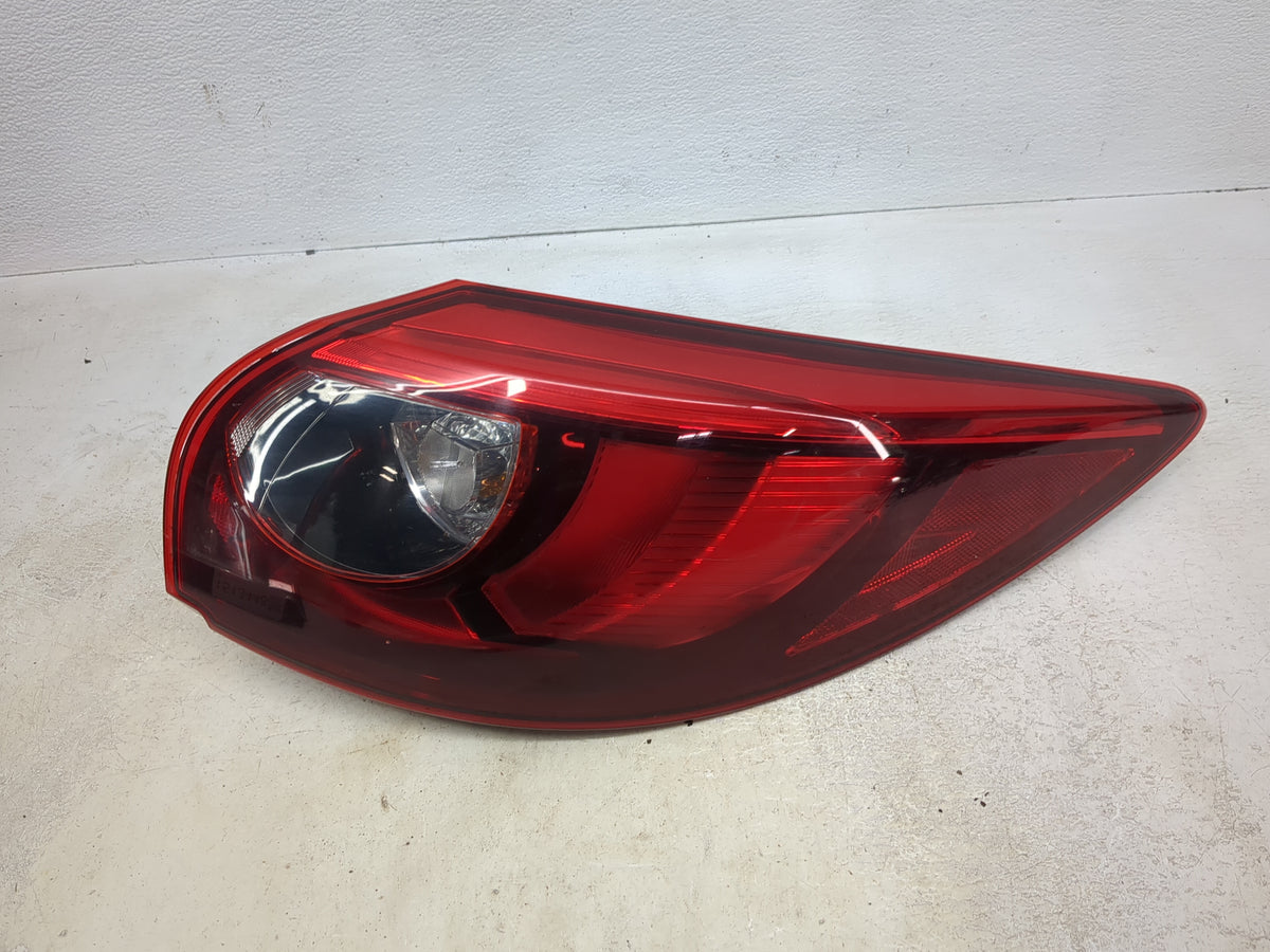 2016 Mazda Cx-5 Tail Light Assembly Passenger Right OEM Fits OEM Used Auto Parts - Oemusedautoparts1.com
