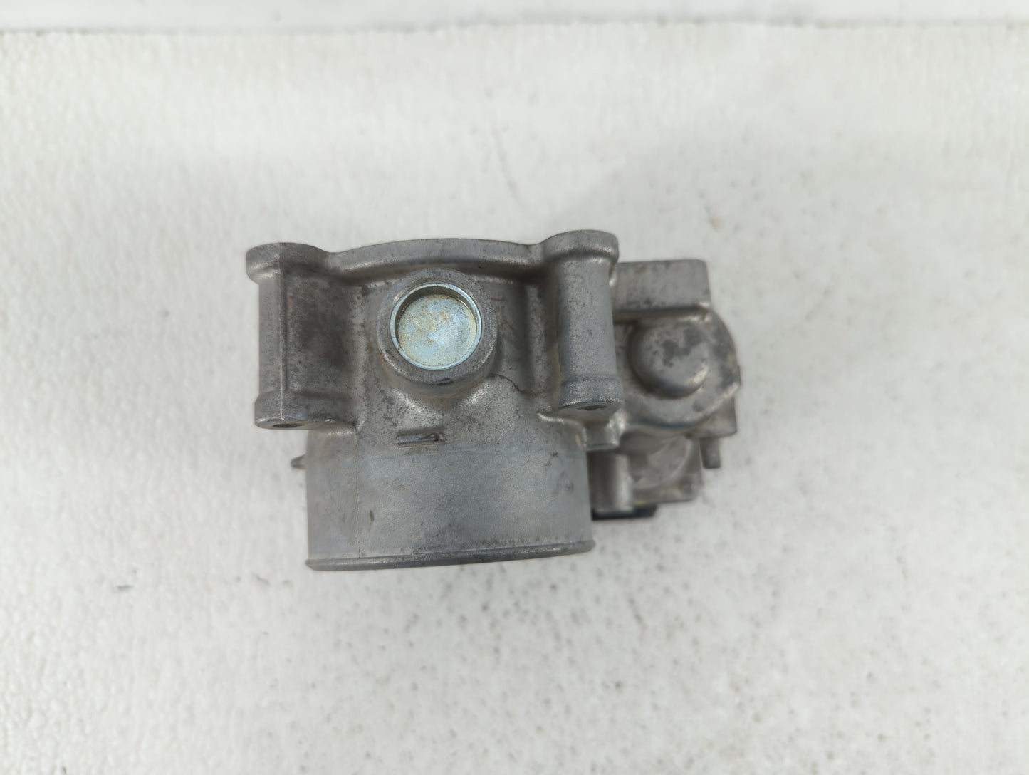 2014 Mazda Cx-5 Throttle Body P/N:K4238 13 640 A 12681472AA, PY01 13 640 A Fits OEM Used Auto Parts - Oemusedautoparts1.com
