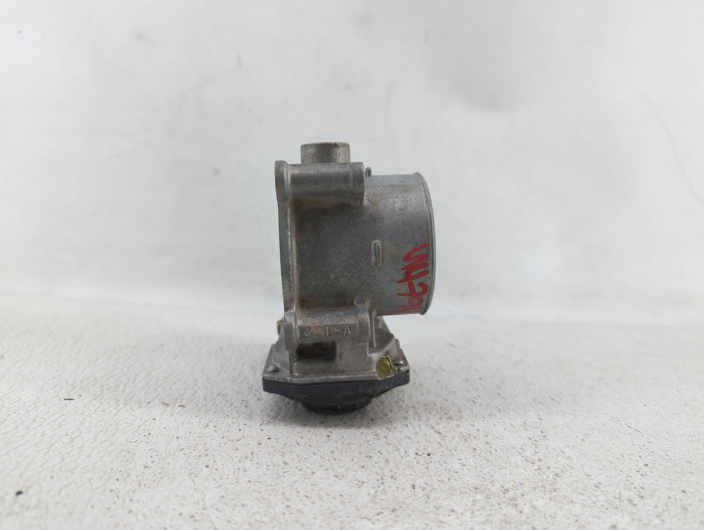 2014 Mazda Cx-5 Throttle Body P/N:K4238 13 640 A 12681472AA, PY01 13 640 A Fits OEM Used Auto Parts - Oemusedautoparts1.com