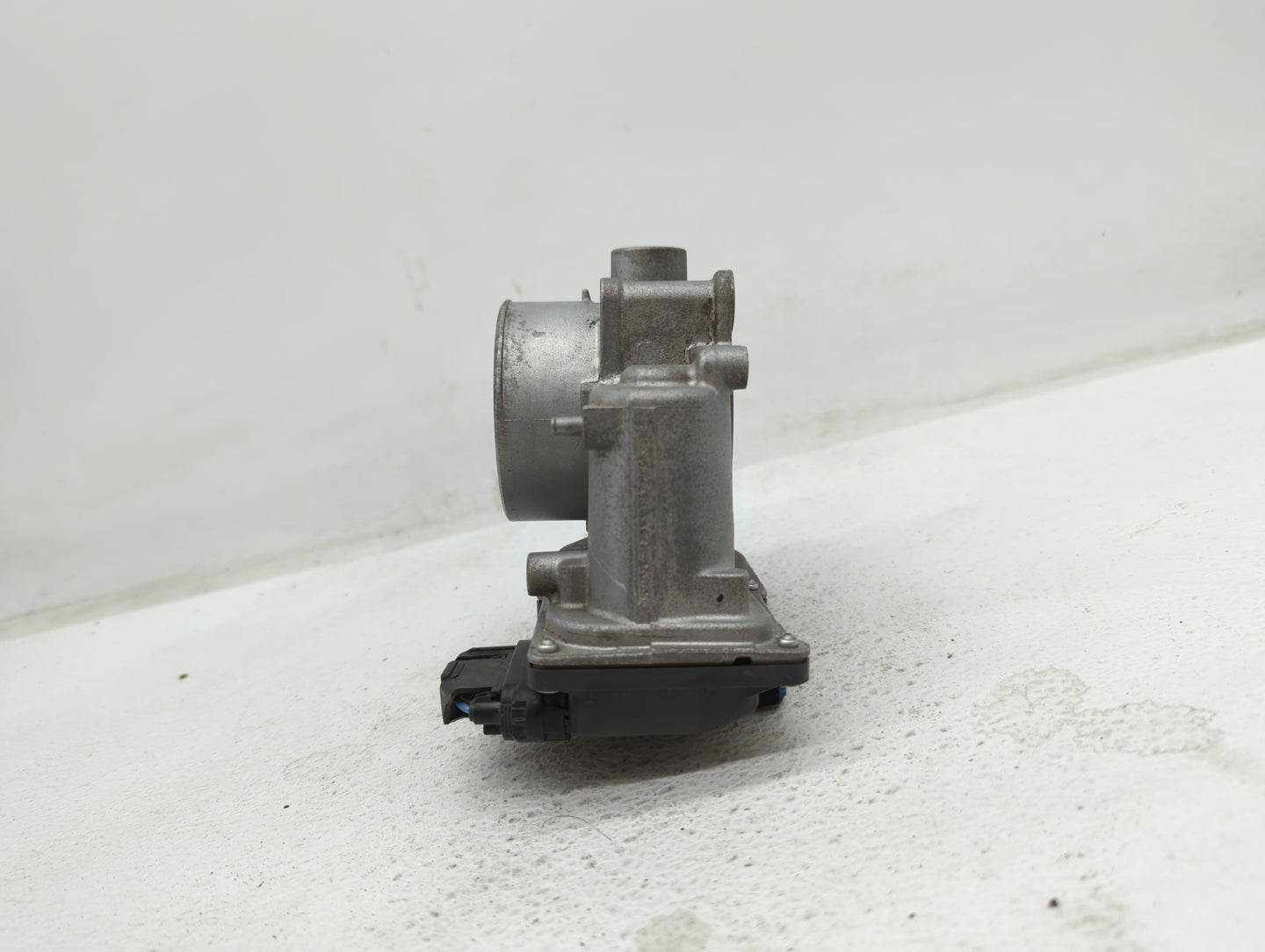 2014 Mazda Cx-5 Throttle Body P/N:13 640 A K4238 13 640 A, 12681472AA, PY01 13 640 A Fits OEM Used Auto Parts - Oemusedautop
