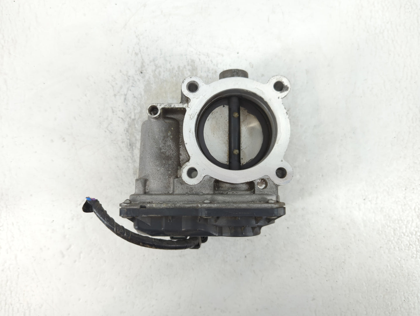 2014-2017 Mazda Cx-5 Throttle Body P/N:15200 A4238, 13 640 A Fits Fits 2014 2015 2016 2017 2018 OEM Used Auto Parts - Oemuse