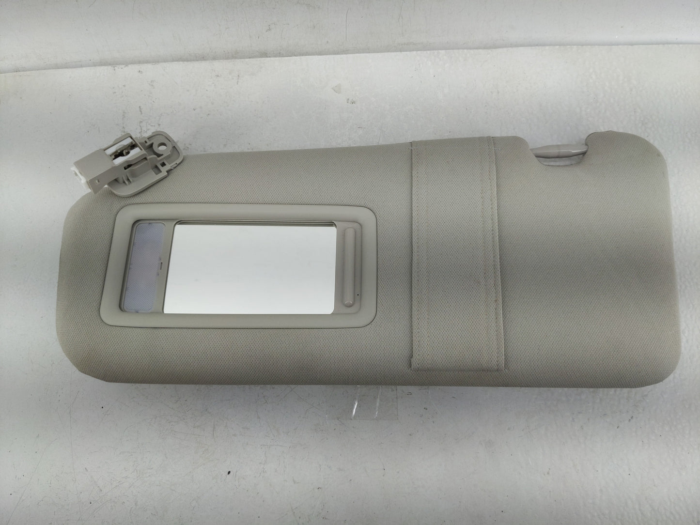 2016-2017 Mazda Cx-9 Sun Visor Shade Replacement Driver Left Mirror Fits Fits 2016 2017 OEM Used Auto Parts - Oemusedautopar