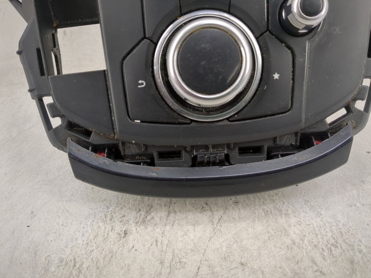2016-2018 Mazda Cx-9 Radio Control Panel - Oemusedautoparts1.com