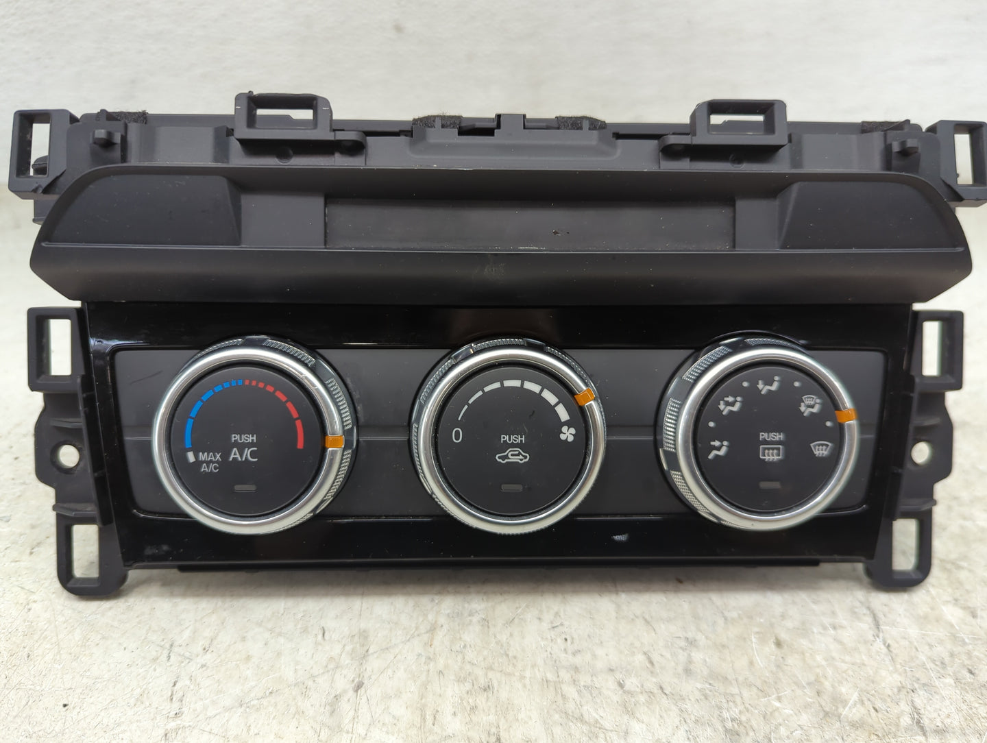 2016 Mazda Mazda6 Climate Control Module Temperature AC/Heater Replacement P/N:GMN361190A Fits OEM Used Auto Parts - Oemused