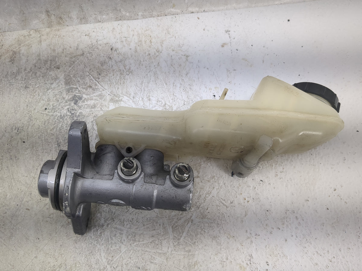 Mazda Mazda6 Brake Master Cylinder - Oemusedautoparts1.com