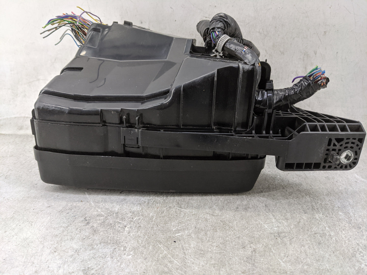 2016 Mazda Mazda 6 Fusebox Fuse Box Panel Relay Module P/N:KD45-66767 7154-7633-30 Fits Fits 2014 2015 OEM Used Auto Parts -
