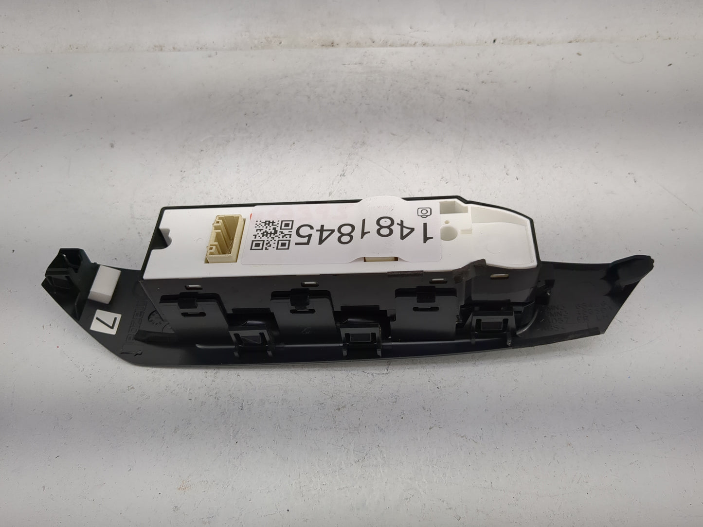 2016 Mazda Mazda 6 Master Power Window Switch Replacement Driver Side Left P/N:GMN3684L6 GMN3458SD, K4057 Fits OEM Used Auto