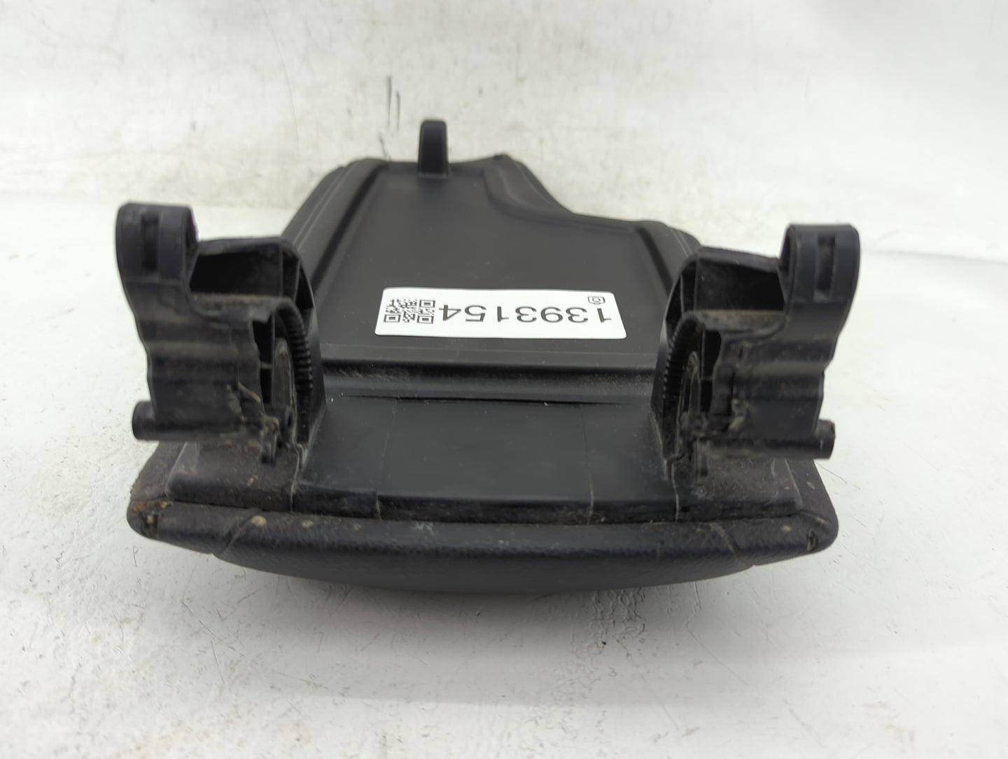 2016 Mercedes-Benz 320 Center Console Armrest Cover Lid Fits OEM Used Auto Parts - Oemusedautoparts1.com