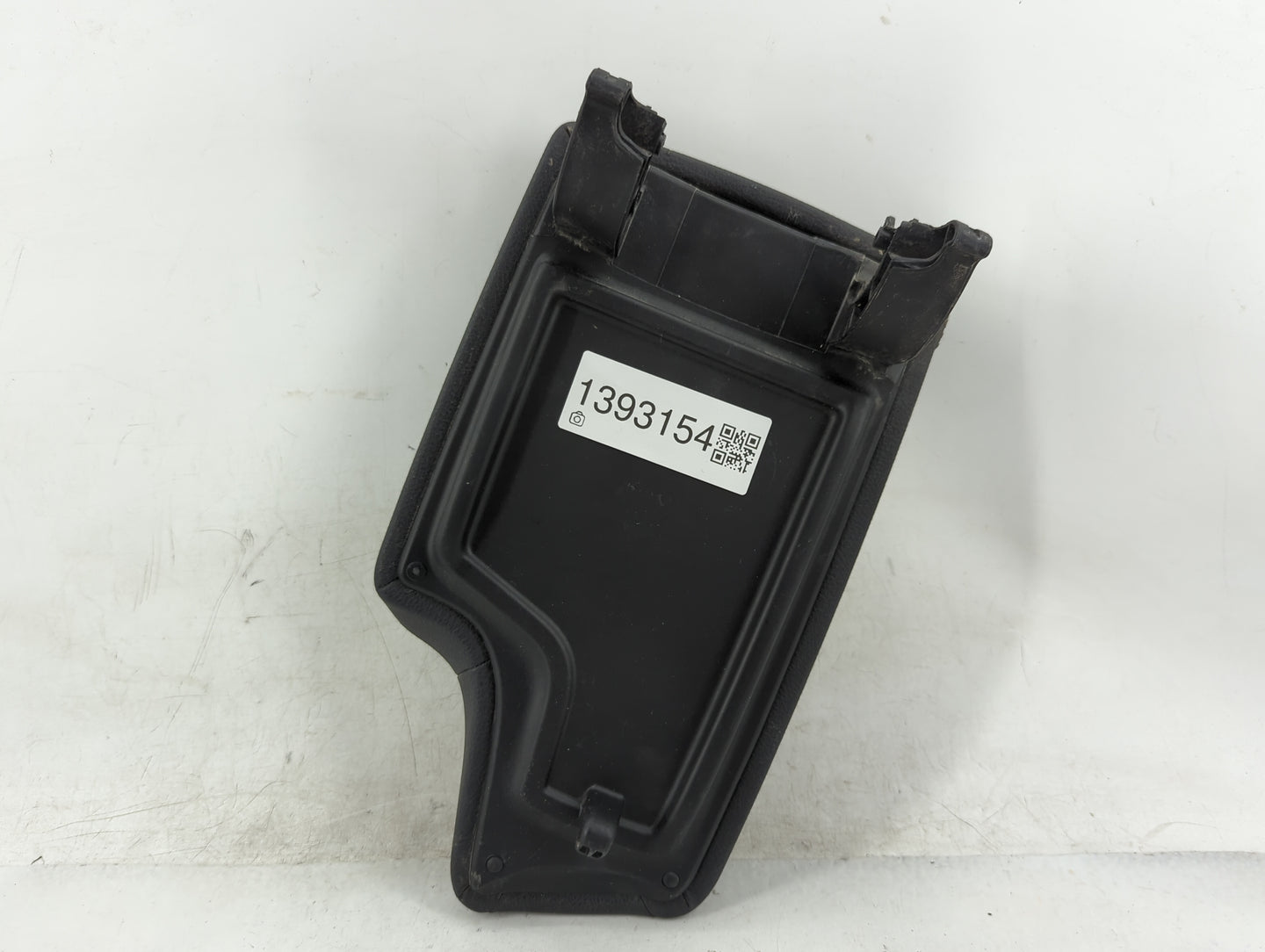 2016 Mercedes-Benz 320 Center Console Armrest Cover Lid Fits OEM Used Auto Parts - Oemusedautoparts1.com