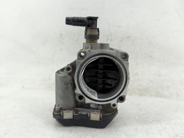 2016 Mercedes-Benz 320 Throttle Body P/N:7588625-04 Fits Fits 2012 2013 2014 2015 2017 2018 OEM Used Auto Parts