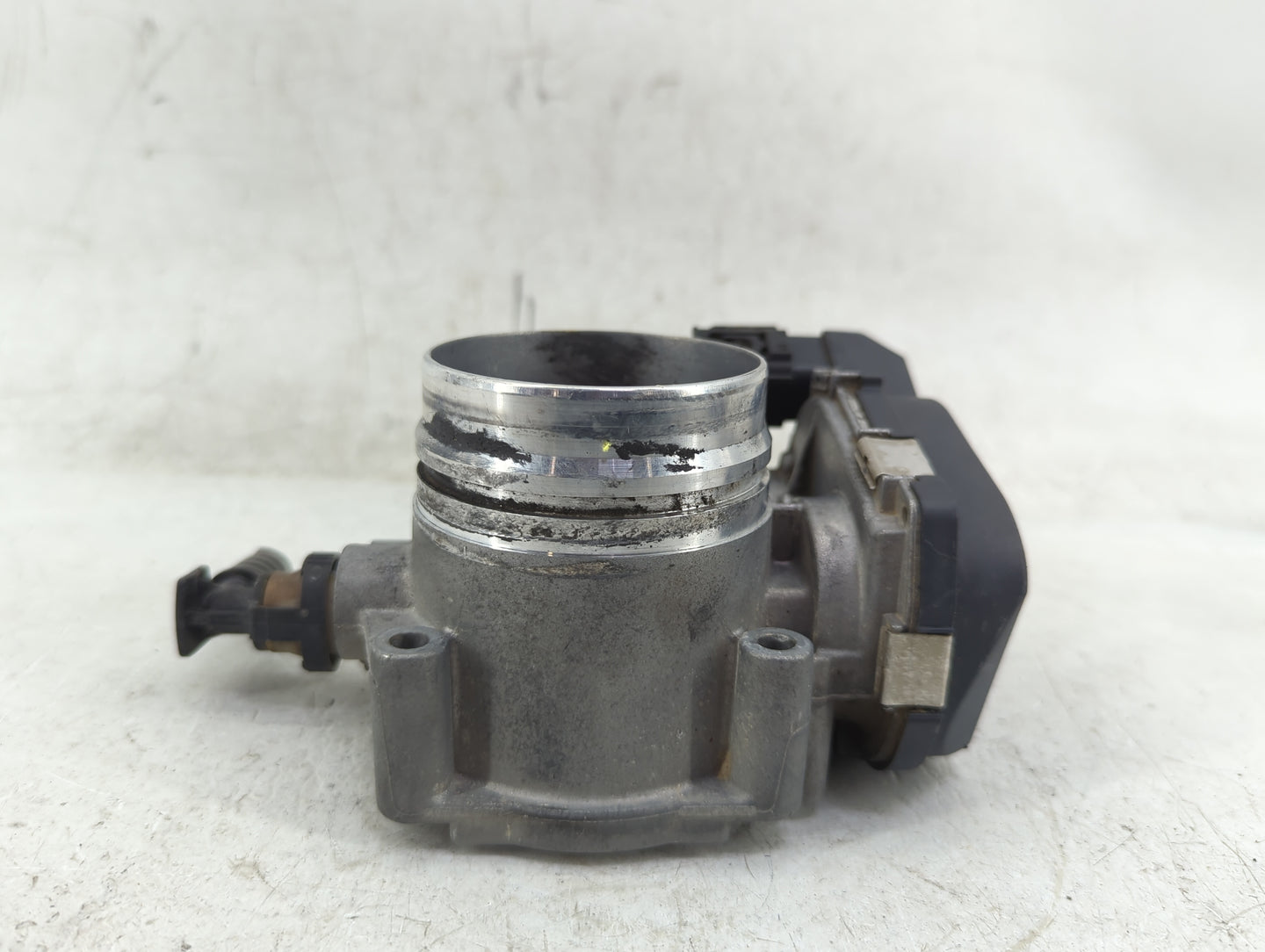 2016 Mercedes-Benz 320 Throttle Body P/N:7588625-04 Fits Fits 2012 2013 2014 2015 2017 2018 OEM Used Auto Parts - Oemusedaut