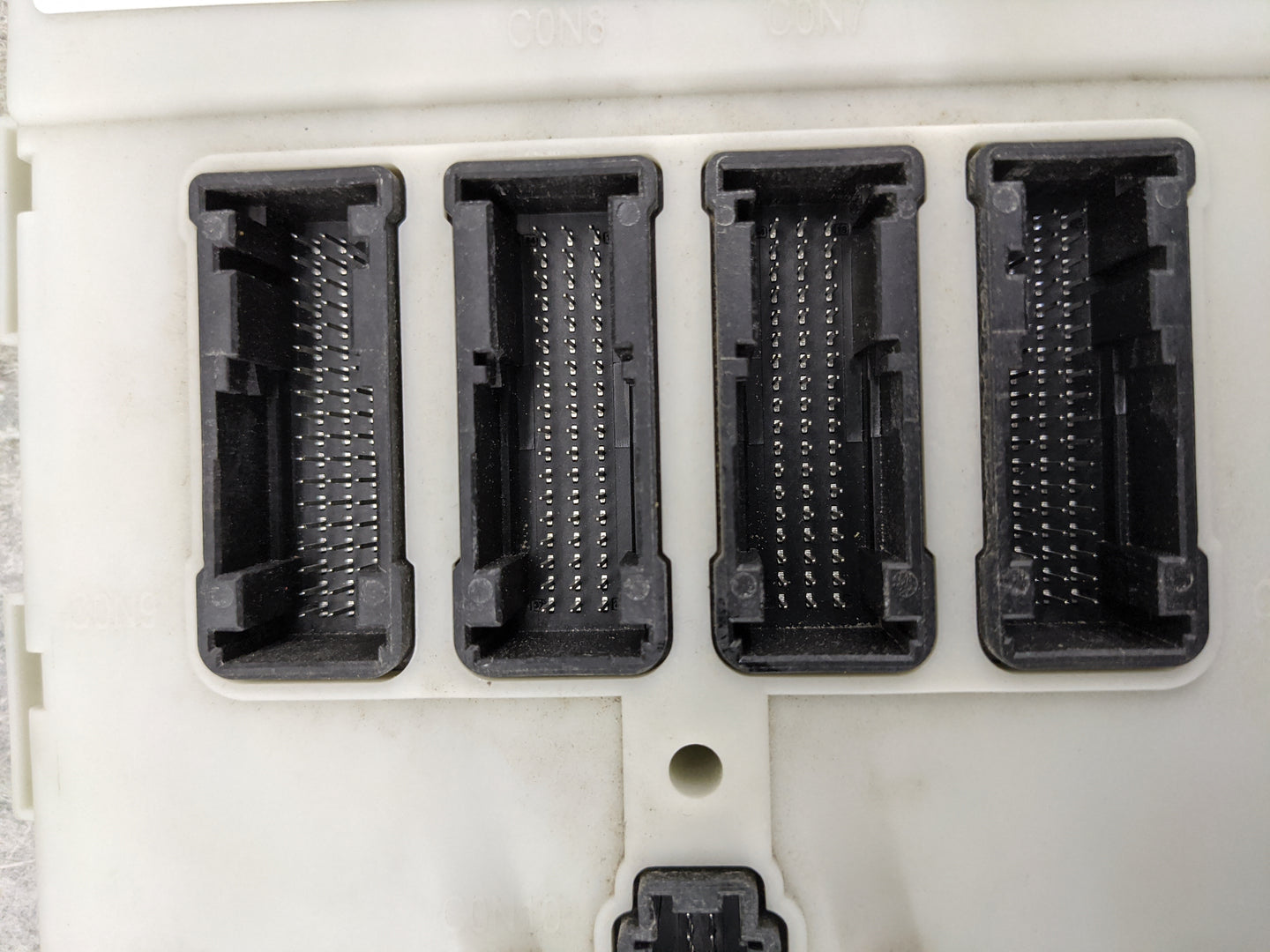 2016 Mercedes-benz 320 Body Control Module Bcm - Oemusedautoparts1.com