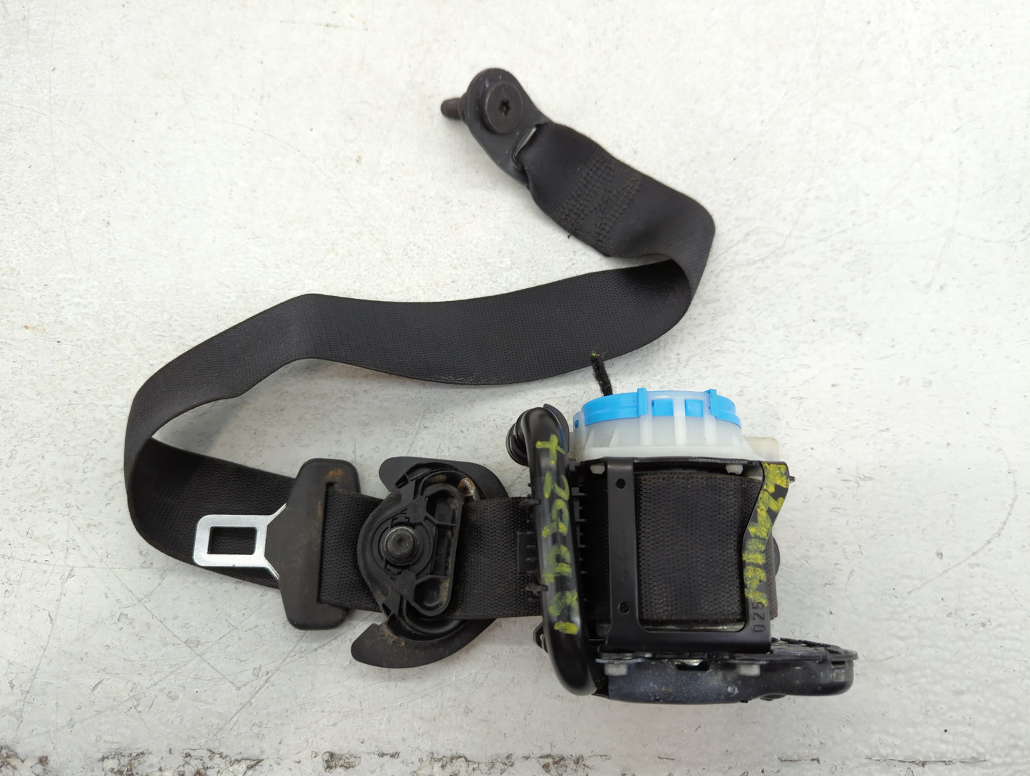2013-2019 Mercedes-benz B250 Driver Left Seat Belt Front Retractor - Oemusedautoparts1.com